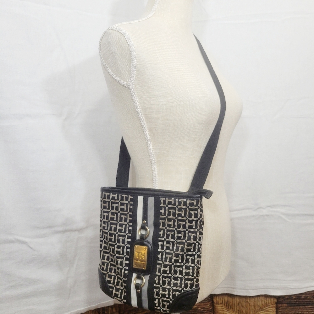 Tommy Hilfiger Crossbody Bag
